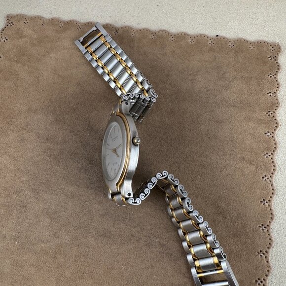 Fabulous Vintage Swiss Made Wittnauer Gold and Stainless Steel Dress Watch - Picture 5 of 10